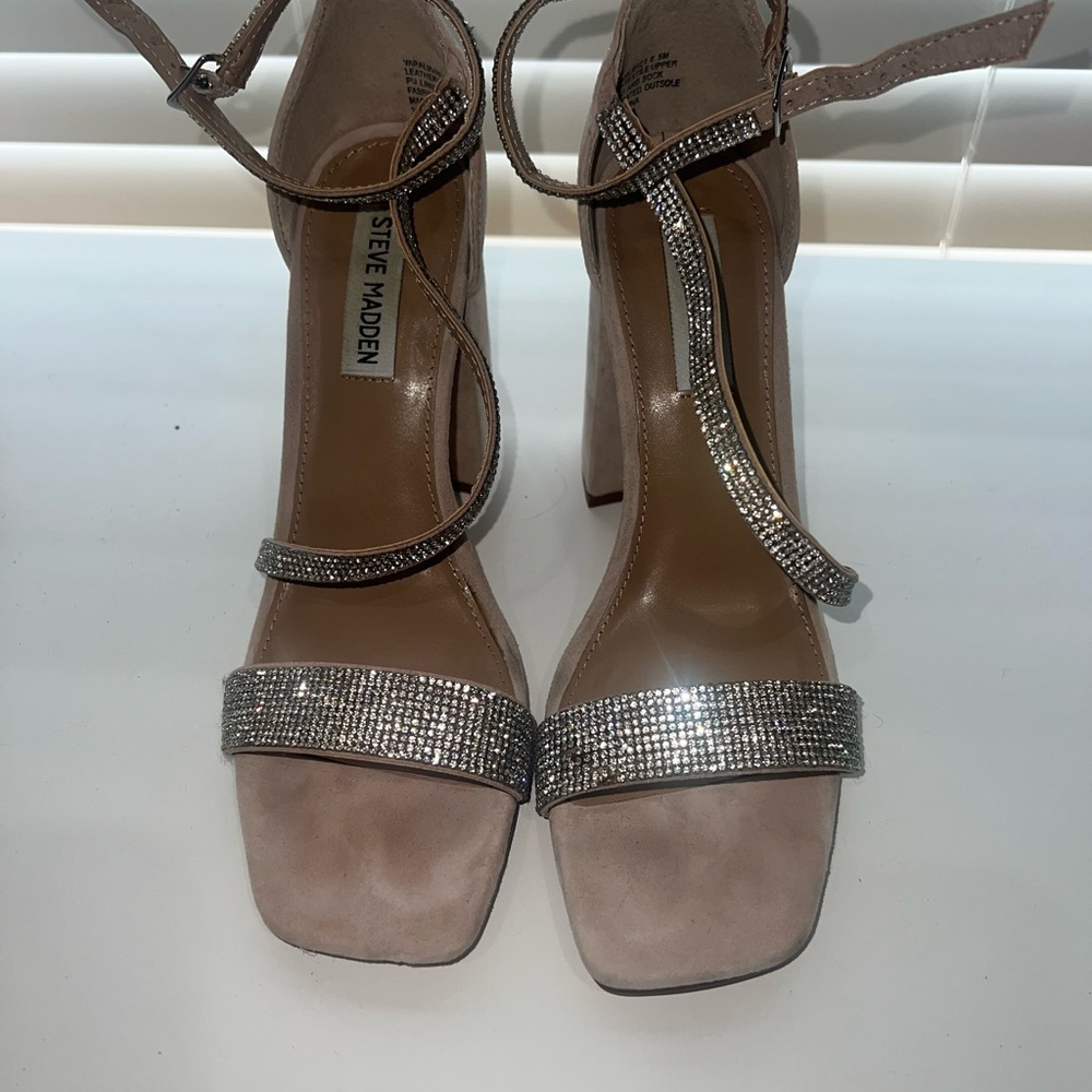 Steve Madden Varali Heels